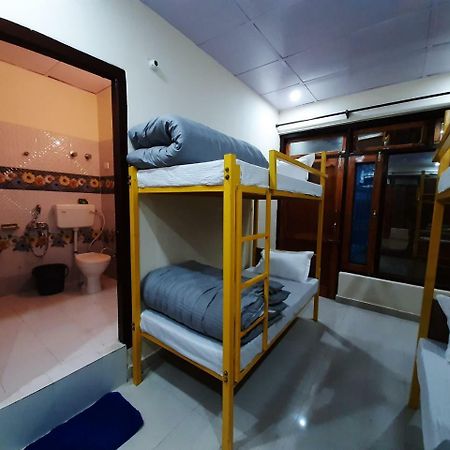 Bir Nest Albergue Exterior foto