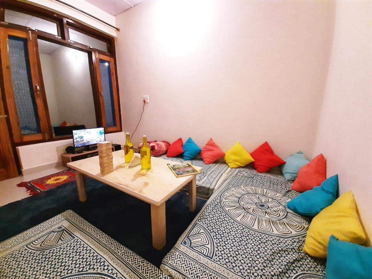 Bir Nest Albergue Exterior foto