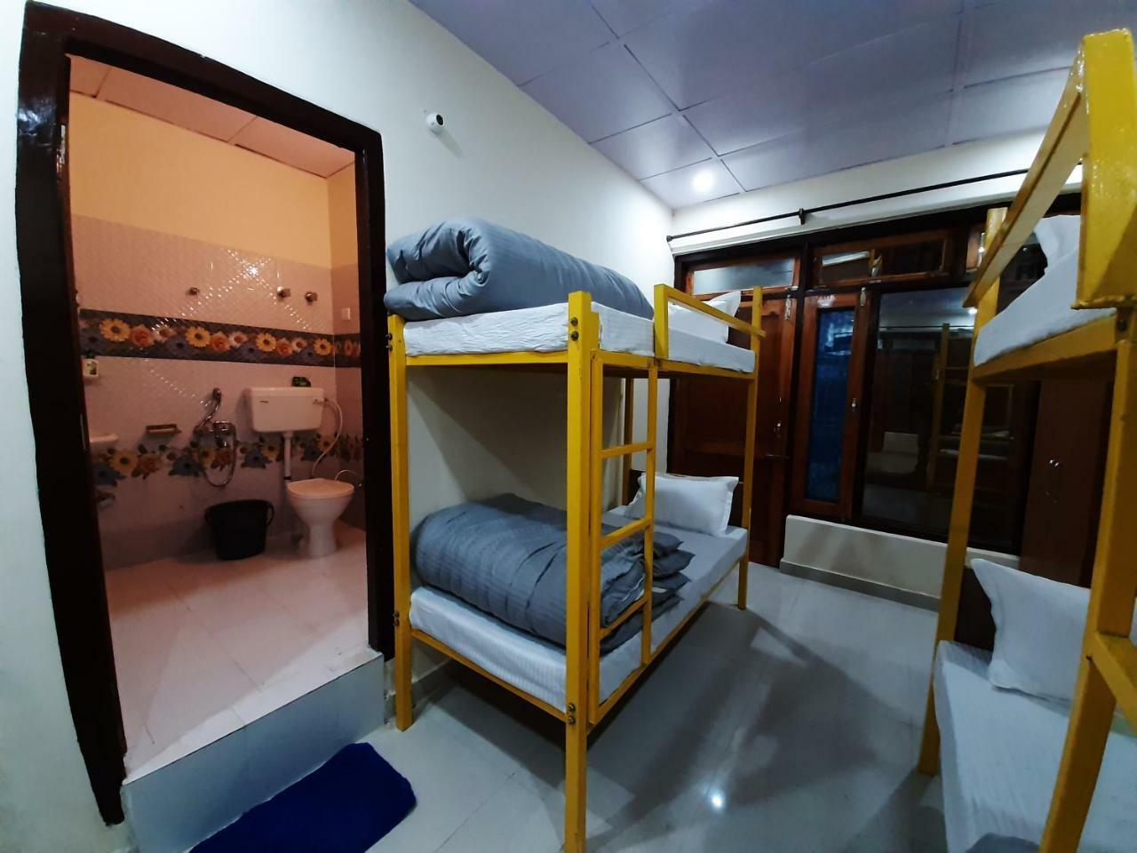 Bir Nest Albergue Exterior foto