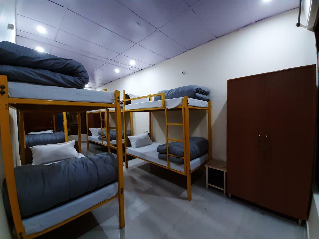 Bir Nest Albergue Exterior foto